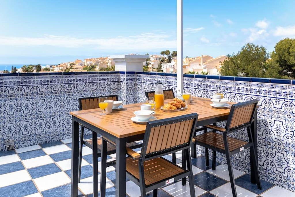 Oasis 16 Leilighet Nerja Eksteriør bilde