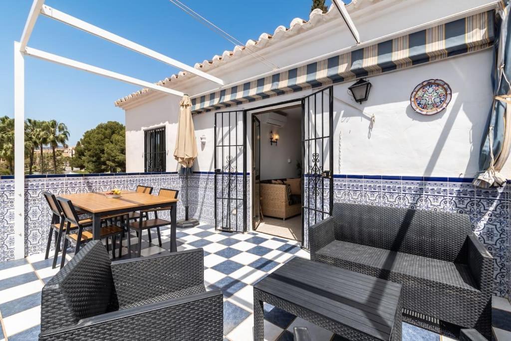 Oasis 16 Leilighet Nerja Eksteriør bilde
